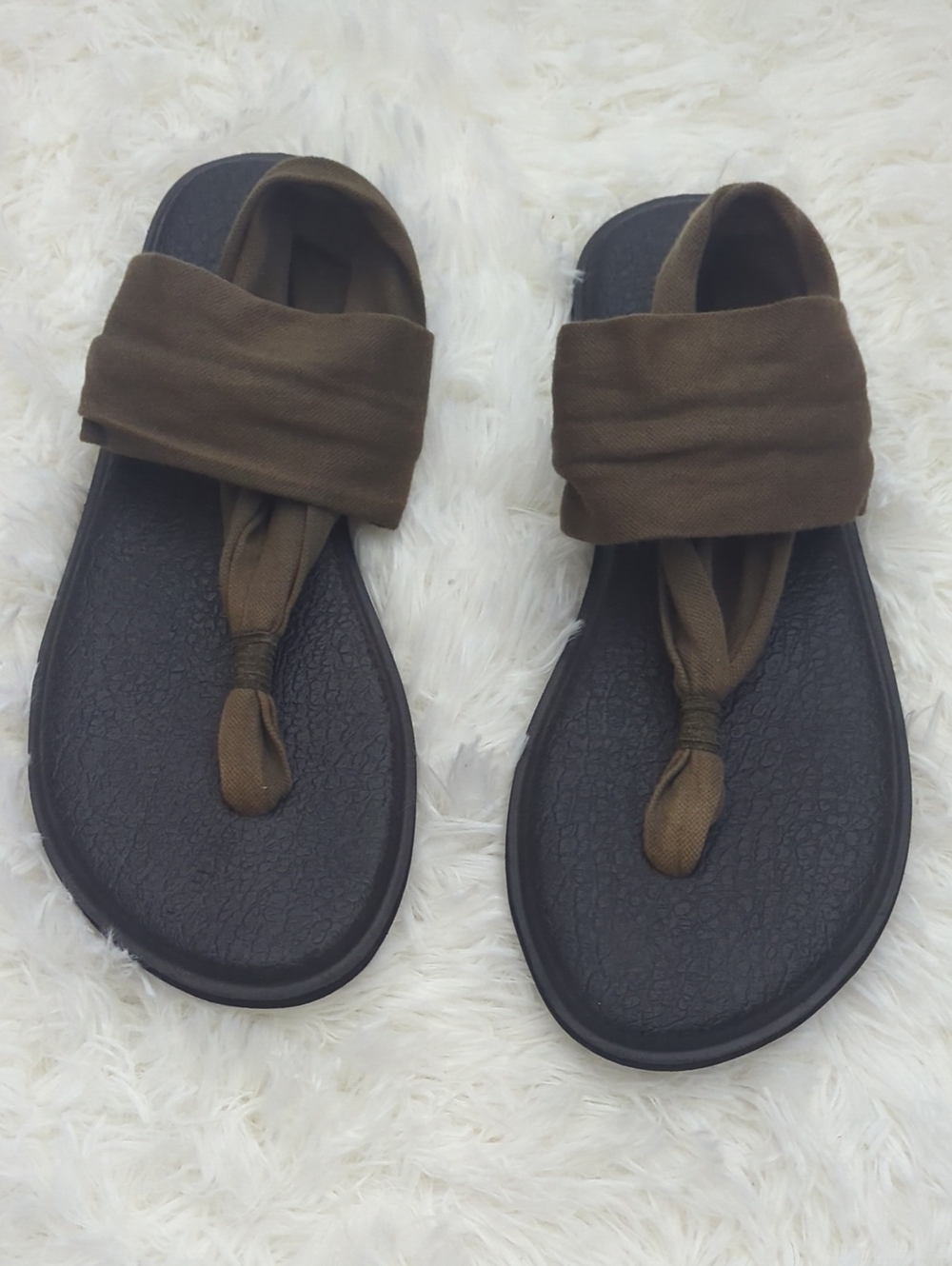 Sanuk Olive Green Fabric Toe-Loop Women's Sandals